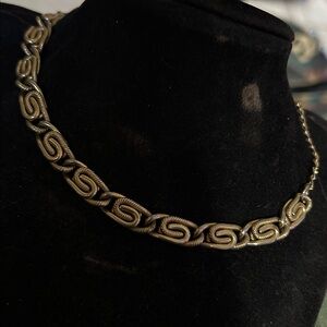aMGold Tone S-Link Vintage Choker Chain